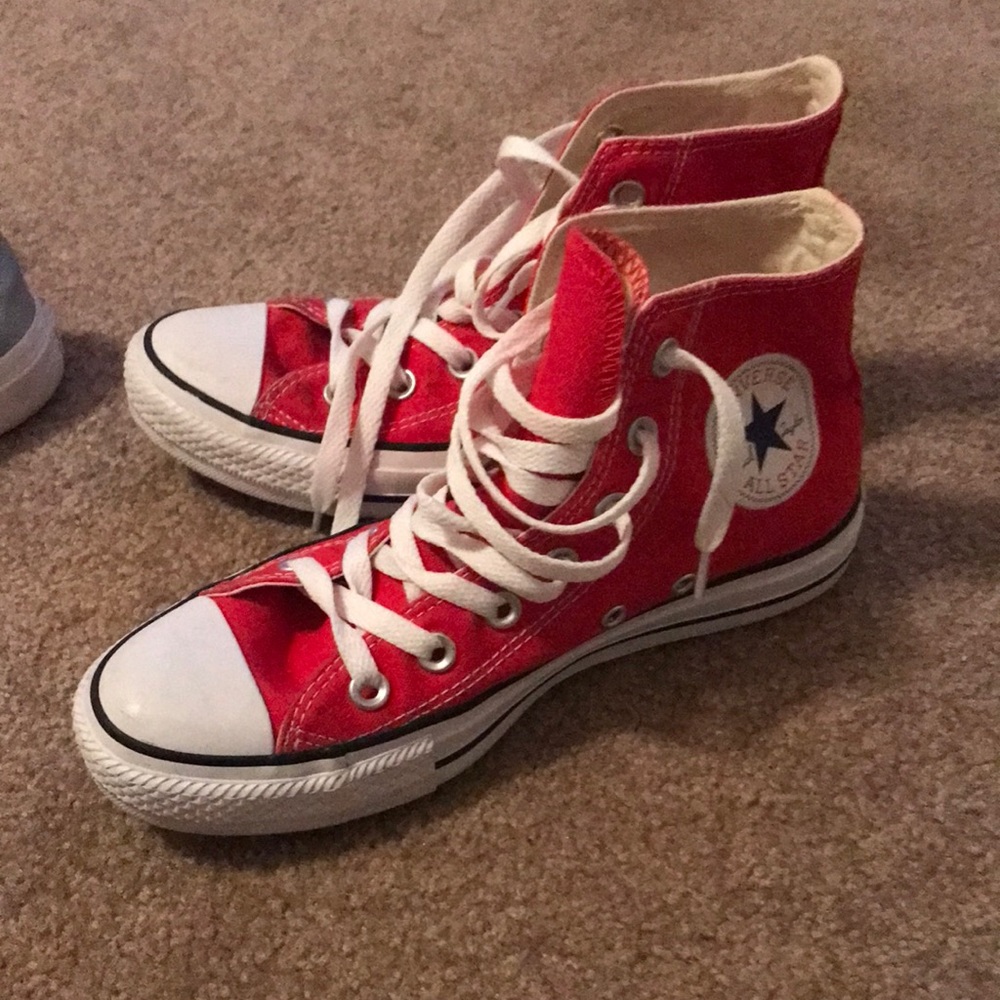 Red converse